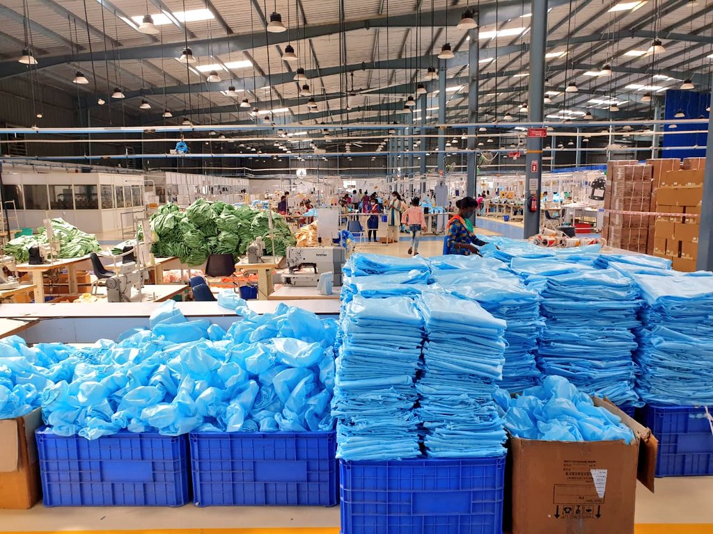 DC_Ranchi's tweet photo. The District Administration, Ranchi has so far produced 7000 ICU Grade PPEs using SITRA certified raw material at a cost of just INR 250. 
Over the period of time, a total of 15,000 PPEs will be handed over to the Civil Surgeon, Ranchi. 

@PMOIndia 
@smritiirani
@HemantSorenJMM https://t.co/Wa79euDktr