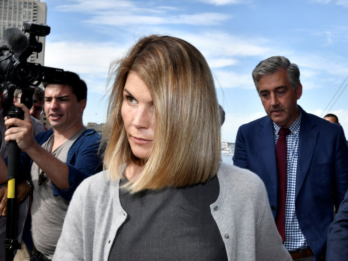 ajplus's tweet image. Lori Loughlin and her husband agreed to plead guilty for paying $500,000 to cheat their daughters into college — part of a massive admissions scam involving several wealthy parents.

Their charges carry up to 20 years in prison. 
She will serve 2 months.
