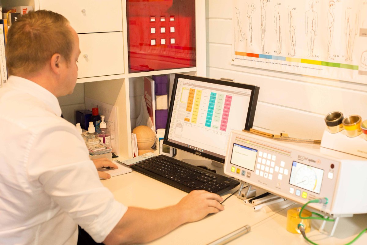 BloodTestUK's tweet photo. "The blood test was easy to do and a few days later I had my results back, it has given me the information I need to get back to a healthier me". Try a home blood test today! This is a bioenergetic test and not a replacement for conventional medicine. https://t.co/RR8IkrpL2c