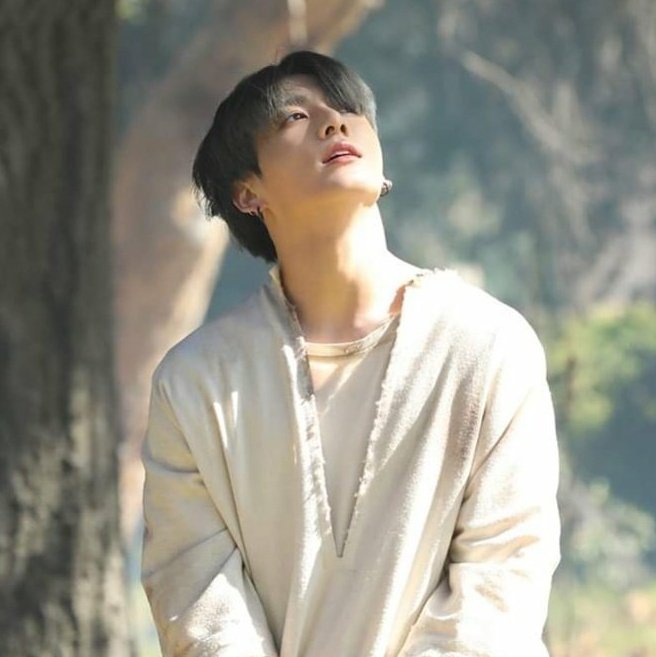 azzadya21's tweet photo. Keep the spirit dear, we know you can♡.

Hanya ARMY sejati yg tetap mendukungmu merangkulmu memelukmu menyemangatimu dan menggandeng tanganmu walaupun dalam keadaan seperti ini.

#weloveyoujungkookforever 
#fightingjungkook 
#btsarmyforevertogether 
#WeLoveYouJK 
#armylovebts https://t.co/6yvcTVFkJn