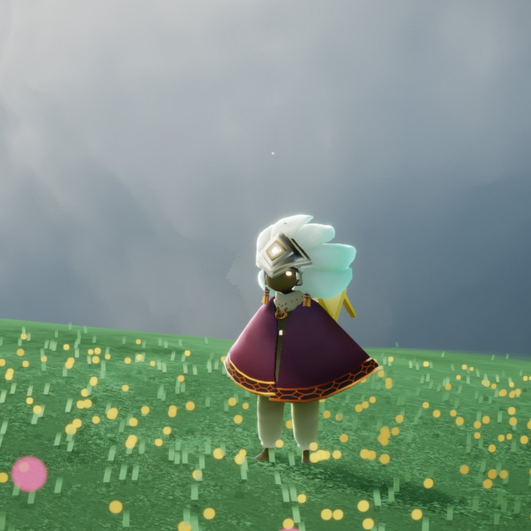 qqaki7's tweet photo. Showing off my Garuda Helm #ThatSkyGame https://t.co/96gfY4Z9Sj
