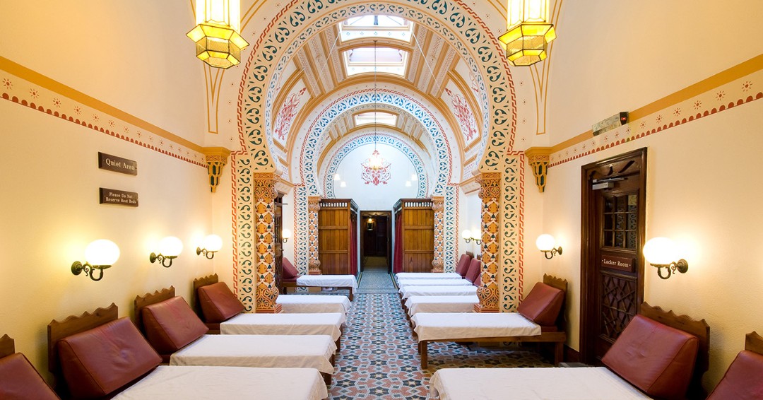 GoodSpaGuide's tweet photo. Spas with gorgeous thermal facilities: @TurkishBaths 

The spa is surrounded in intricate Italian mosaic floor, Islamic arches &amp; an elegant design. The rituals are a full journey of heating, cooling and cleansing the body.

Spa Vouchers: https://t.co/LjZF77q2Rp #gsggiftvouchers https://t.co/XzzsFnsiHW