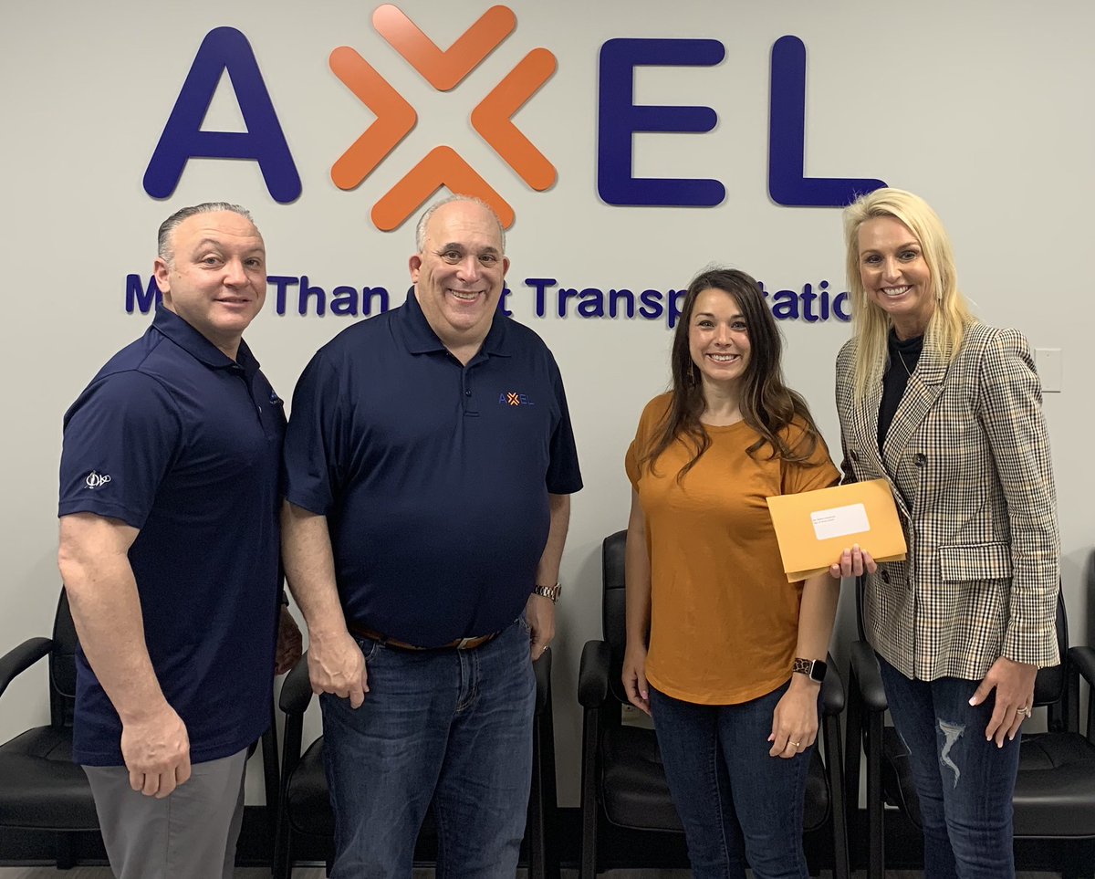 FoxFedPro's tweet image. Thank you AXEL transportation services for your generous donation of 50, $25 gift cards to Schnucks for our families in need! @FoxC6Schools