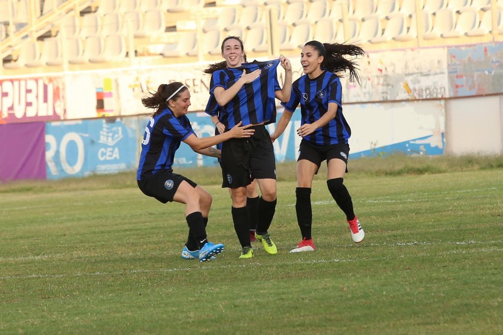 InterJaen's tweet photo. ⚙️Ya estamos preparando la temporada 2020/21 con toda la ilusión en nuestras 4 secciones: #InterSenior @interjaenfem #InterPowerChair y #AcademiaInter - categorías inferiores
⚽️ 𝓢𝓸𝓶𝓸𝓼 𝓘𝓷𝓽𝓮𝓻 ¿𝓨 𝓽ú?
💙🖤 𝓤́𝓷𝓮𝓽𝓮 𝓪 𝓛𝓪 𝓲𝓵𝓾𝓼𝓲𝓸́𝓷 𝓭𝓮 𝓾𝓷𝓸𝓼 𝓿𝓪𝓵𝓸𝓻𝓮𝓼” https://t.co/rh3A3XBBEQ