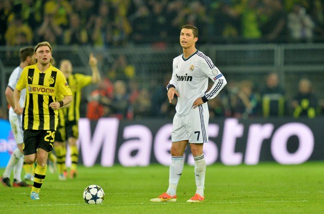 UCL 2012-2013: Real is out in semifinal again, vs Borussia Dortmund. Ronaldo scores in Germany, but disappear after the goal and Lewandowski makes 4. Real win 2-0 at Bernabéu (no assist or goal for Ronaldo, not in a good game) but is out.