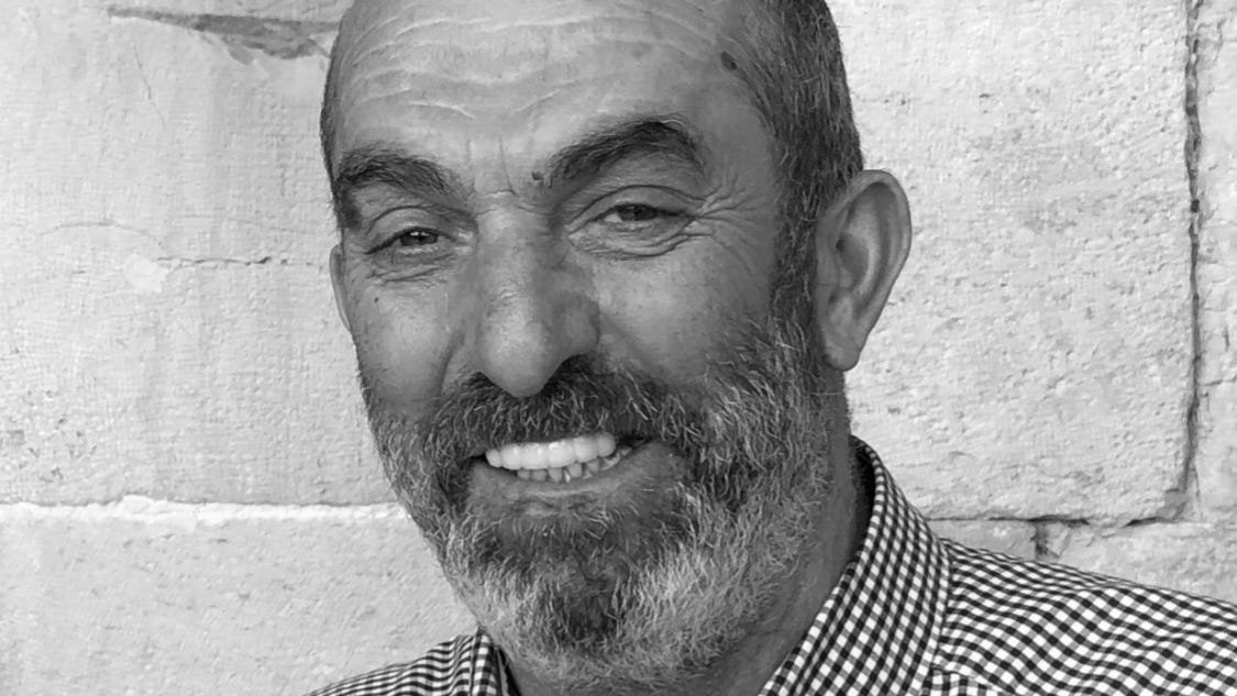 Abdelfattah Abdrabbo, 65, a Palestinian born in a village near Jerusalem, immigrated to the U.S. at 20. He put his 6 kids through college and graduate school working tirelessly at his import/export store. The devout Muslim and prayer leader, died April 27  https://bit.ly/2ZrrN2G 