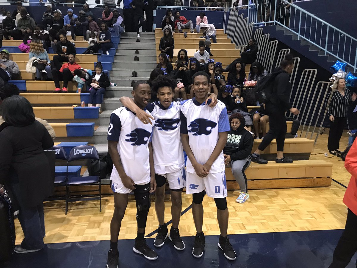 lovejoyMBB's tweet photo. Congrats to this year senior class. We got great leadership from Will Evans, Jamal Reynolds, and Kyrie Jackson. This years team was region runner up,and made the state tournament for the first time in over 4 years!! Great job seniors!! https://t.co/h6AMZjSpLc