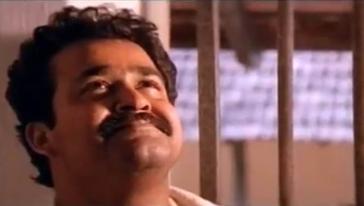 9. To get into his character as a killer in 'Sadayam', Mohanlal stayed in the same Kannur Central Jail cell as Ripper Chandran, the most notorious serial killer to have come out of Kerala. Mohanlal was the first person to stay in the cell after the execution. #Mohanlal60