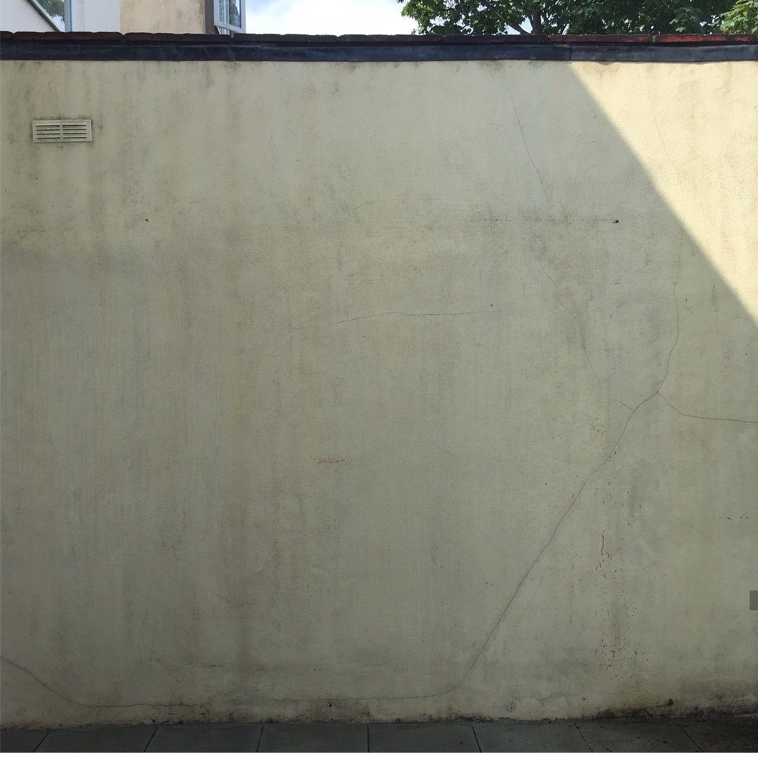 BusStopReno's tweet photo. If your outerwalls look like this then pay attention to this All-in-one Breakthrough solution from @BuildersSA (see thread) https://t.co/HPPKgY7KSx