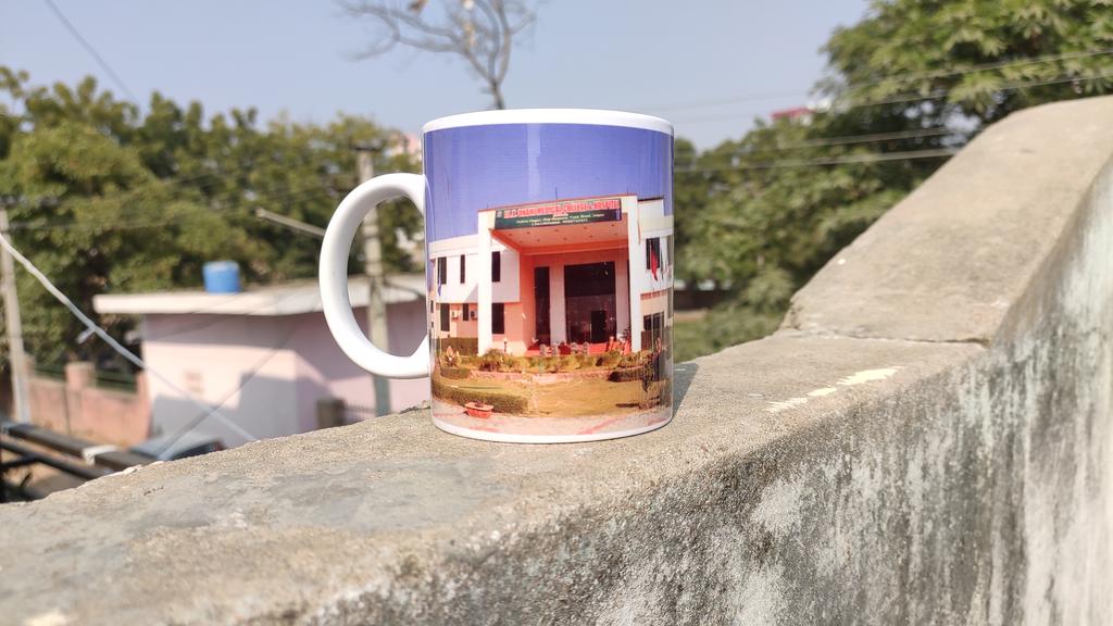 Trivedig5's tweet photo. Happy #InternationalTeaDay to all #Tealovers #merichai
#TeaLover
Chai sirf chai nhi ek emotion hai.
Aur bina adrak ki chai to chai ka demotion hai 😉😊 😍 SwEeT_@ HiMaNsHu 😍 https://t.co/NDIuBeFA7p