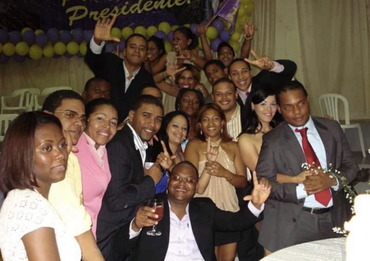 ferreras_carlos's tweet photo. #TBT Identifique los personajes 👇#CarlosFerreras #Vota5 https://t.co/nQTlI9JXov