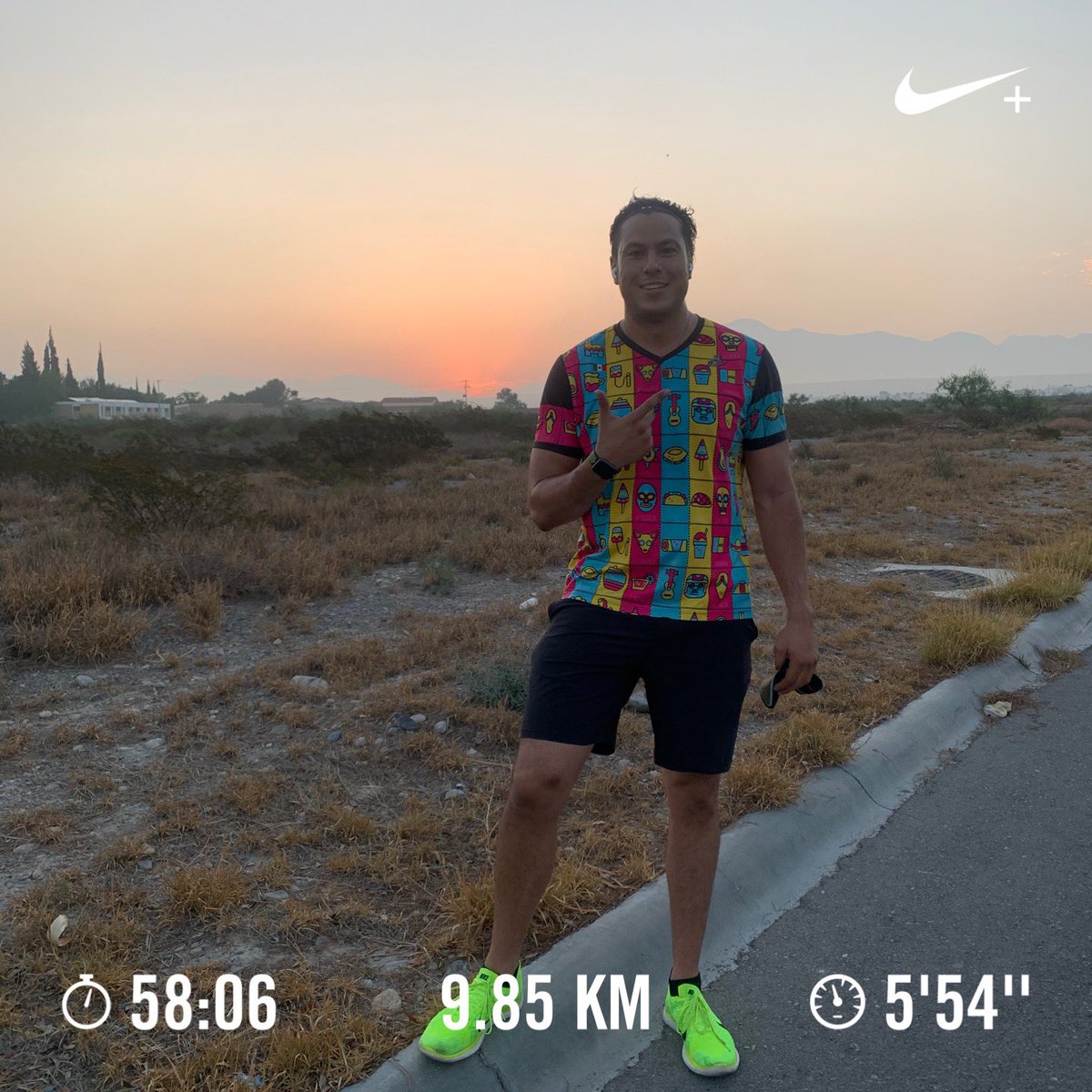 Davidhdzniurk's tweet photo. #BuenosDias #RunDavidRun https://t.co/hUVTTZUwQM