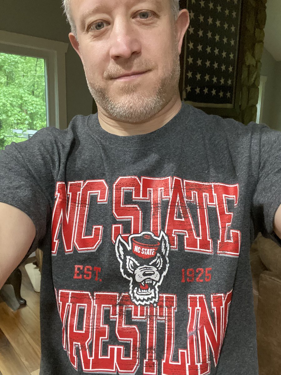 TimEJohnson77's tweet photo. Supporting @PackWrestle for #WrestlingShirtADayInMay. @hillcrestwrst @DutrowJim https://t.co/U9g4EfBrJR