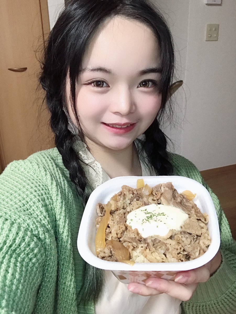 南瀬ぽむ در توییتر 牛丼定期的に食べたくなる 牛丼 すき家 山かけわさび牛丼 三つ編み おさげ 自撮り 自撮り界隈 らぶりつ らぶりつ下さい Rtで私を有名にしてください 雰囲気嫌いじゃないよって人rt 雰囲気嫌いじゃないって人いいね 自撮り女子