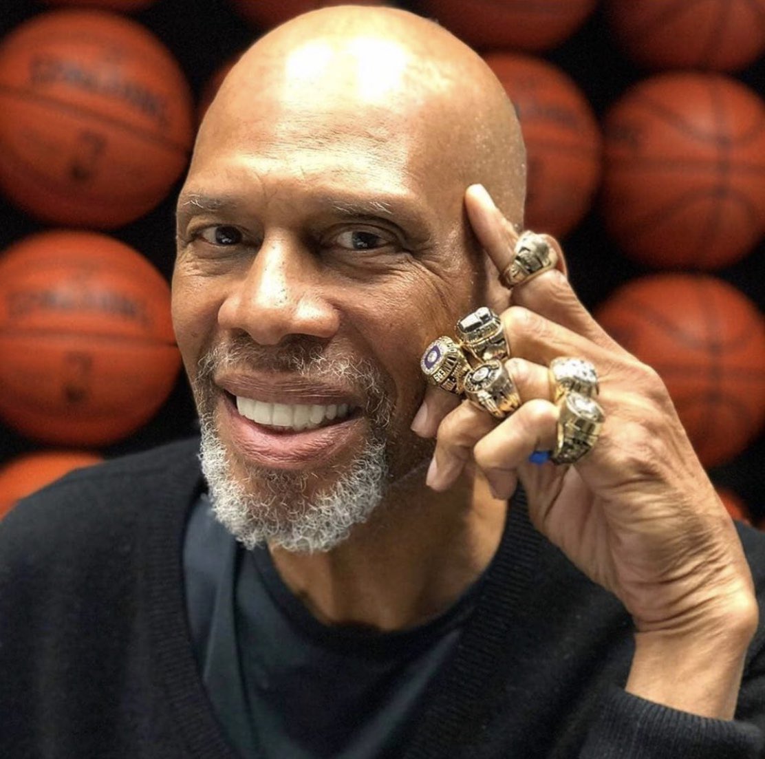 I was in the airport one time, i looked i said oh shit that’s Kareem . I went and said what’s up, he looked at me like i was crazy👀 I said oh shit 🤔😠well fuck you then, you old ass nigga I don’t give a fuck about a sky hook nigga, niggas been trying to kill me shit fuck you.😡