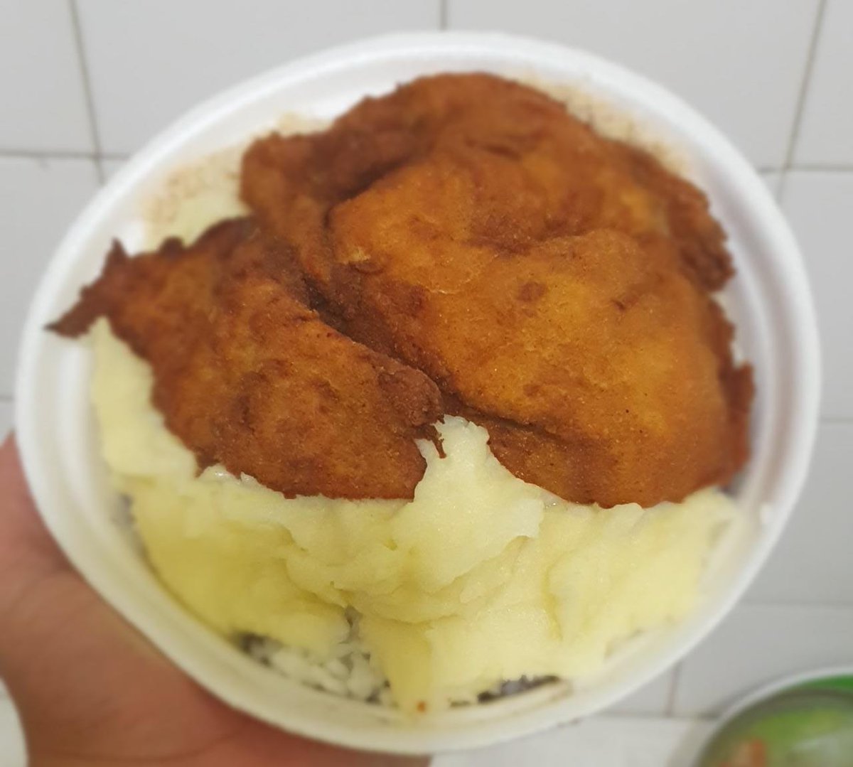btcdelivery's tweet photo. *CARDÁPIO

➡️ *GURJÃO DE PEIXE COM PURÊ DE BATATA R$: 14,00

➡️ *FILE DE FRANGO A MILANESA COM FRITAS R$:13,00

➡️ *FRANGO GRELHADO PURÊ  
R$:13,00

➡️ *JARDINEIRA (CARNE ENSOPADA COM LEGUMES)
R$:13,00

👨🏻‍🍳👨🏻‍🍳👨🏻‍🍳👨🏻‍🍳👨🏻‍🍳👨🏻‍🍳👨🏻‍🍳👨🏻‍🍳👨🏻‍🍳

Whatsapp: 988479657 https://t.co/DmPJWxTdeA