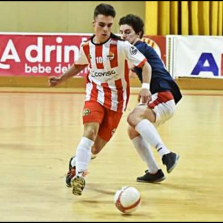🔴 INCORPORACIÓ ⚪
Manu del Moral Espin, provinent del juvenil nacional del FS Manresa serà la primera incorporació d'aquesta temporada per al nostre Sènior Masculí.
L'ala drefirma per nosaltres per aportar joventut i poder ofensiu a l'equip.
Benvingut Manu!
#cfse
#incorporació
