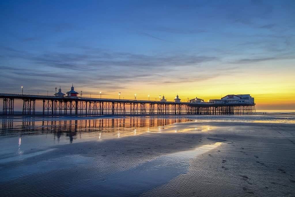 HBHBPL's tweet image. A N O T H E R  C E L E B R A T I O N 

We're enjoying all of these Blackpool milestones recently. On this day 157 years ago our beloved Blackpool North Pier opened in 1863!

📷: Steve Samosa Photography 👏🏼