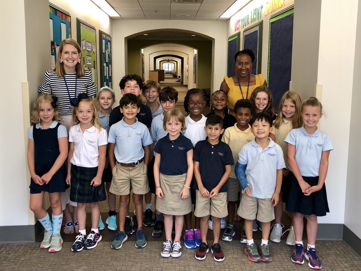 One last dance party with this sweet crew to celebrate a nutty but awesome year! Couldn’t be prouder of these now THIRD GRADERS! Happy Summer! 💙😎 <a href="/rmclean111/">R McLean</a>