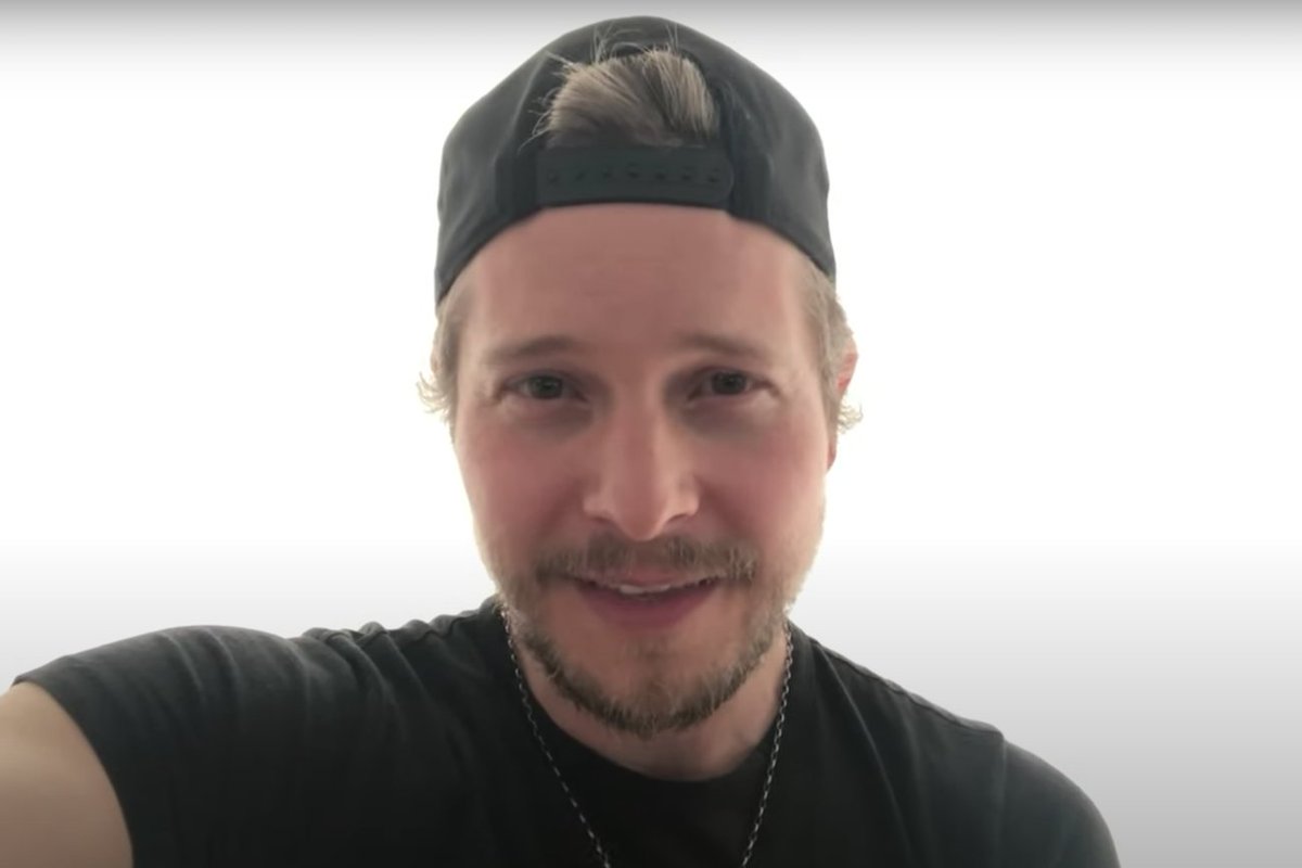 MattCzuchryFF's tweet photo. The white background edition. #mattczuchry #HeIsAdorable #TotalPro https://t.co/hIXQuDRB6B