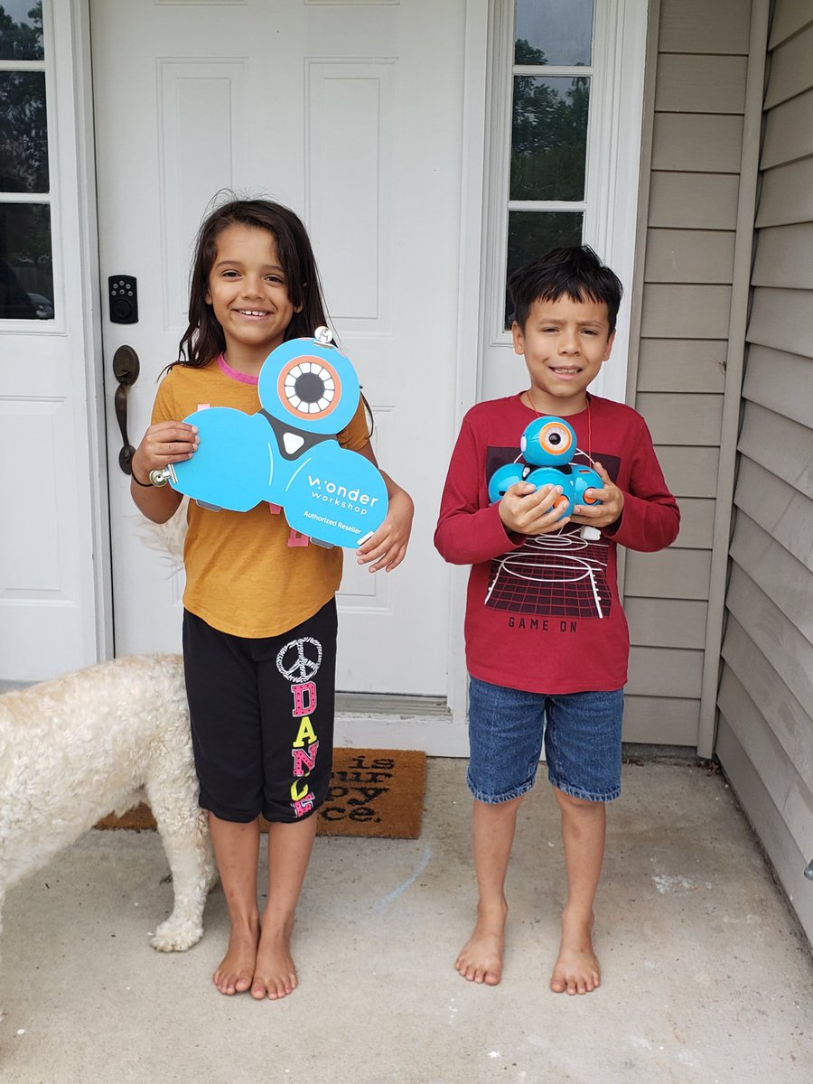 TamLibrarian's tweet image. Another @WonderWorkshop Dash delivery today for one of our best coders!  Enjoy &quot;Quarantino&quot; for the week Miguel! @AltmanITS @ttomaso2012 @davidbfrench #VBAlwayslearning