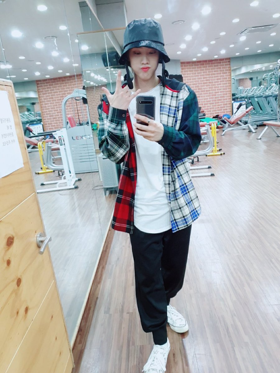 TheBoyzFrance's tweet photo. #JACOB | 210520 ー TWITTER
Regardez le direct 😄 C'est l'heure de voir quelques incroyables performances !! #TenueDuJour #CEstPartiii
Fr. Kymee | THE BOYZ France
#더보이즈 @Creker_THEBOYZ https://t.co/ISpCm6A4rP