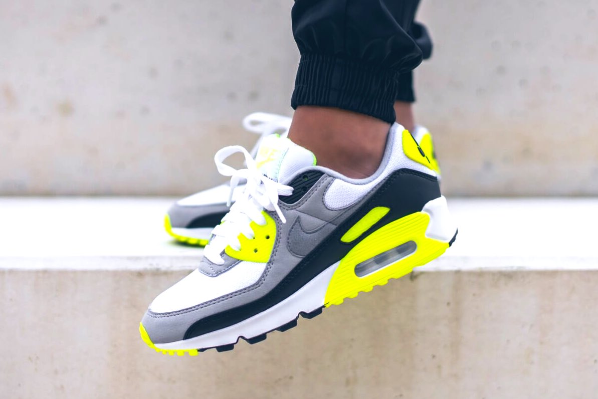 nike air max 90 recraft volt
