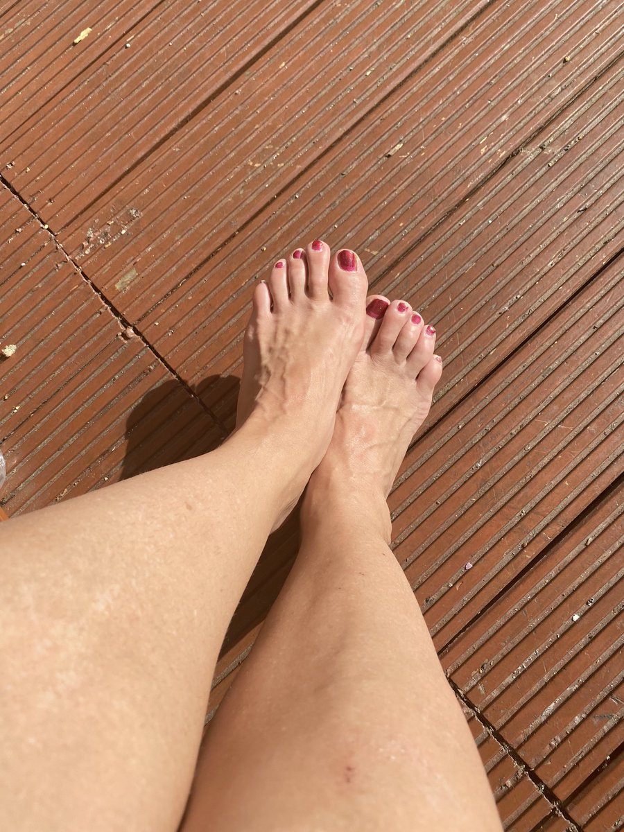 👣👣 🇬🇧 Weak4MyFeet 🇬🇧 👣👣 tweet media