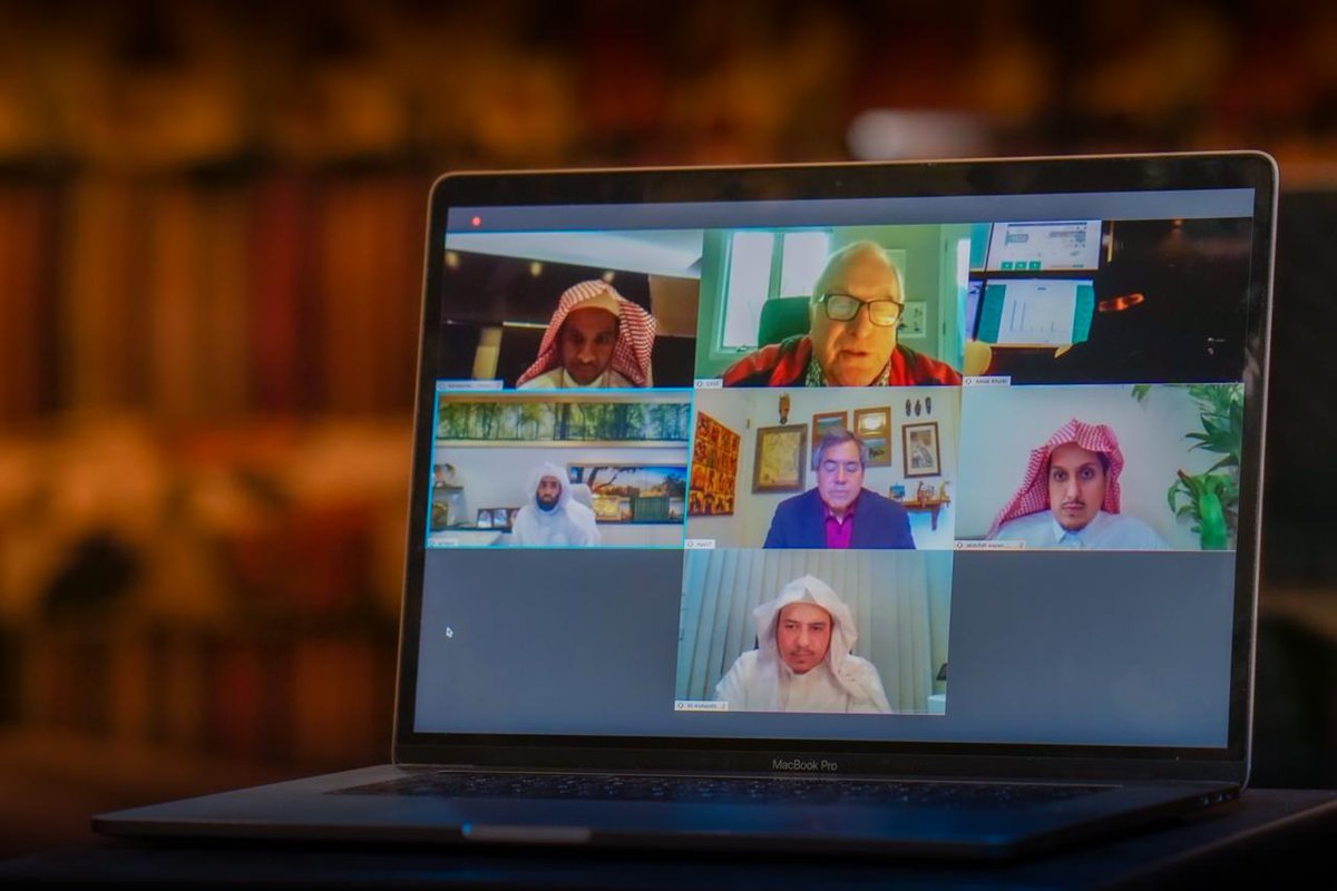 Through Videoconferencing, the Board of Grievances and Case Western Reserve University hold a Meeting to Discuss a Memorandum of Understanding in the Field of Research and Training

#ديوان_المظالم 
#CWRU
#NASHR
bog.gov.sa/en/MediaCenter…