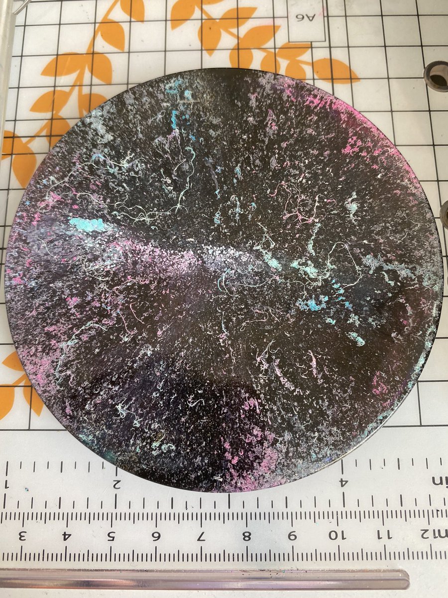 WiddopgemsC's tweet photo. My daughter is getting good at this!! Lol #resin #coaster #gift #homemade #alcoholink #widdopgems https://t.co/dWLAJCq0R7