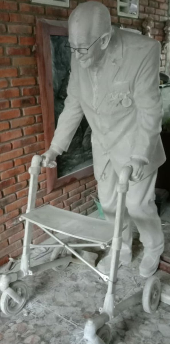 Adam Pope On Twitter People Should Be Proud Of Him Leeds Entrepreneur Tony Clark Says He Is Raising Money For Charity By Designing A Bronze Statue Of Captain Tom Moore In bronze statue of captain tom moore