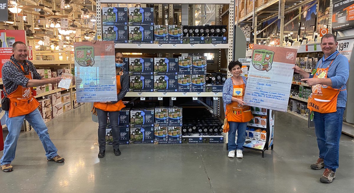 Service Desk Super Stars Lisa (DH) and Denise being recognized for Excellent Customer Service. You Ladies Rock. <a href="/GLBTHD/">Greg Bishop</a> <a href="/DeeByars/">DeeByars</a> <a href="/MccourtDonTHD/">Don Mccourt</a>