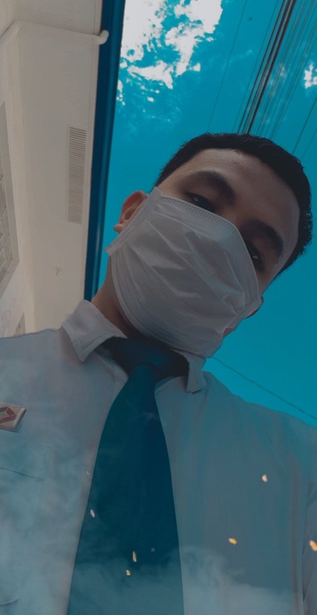 DJhedGutierrez's tweet photo. Dahil umuulan at masarap matulog. Appreciation post para sa sarili kong nagdiriwang dahil nalalampasan ko ang lahat ng pagsubok sa buhay ko 😁 #BankHero https://t.co/VMn0ReclZk