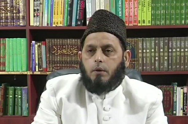 WeUttarPradesh's tweet image. #RasheedFarangiMahali,Chairman,Islamic Centre of India: All organisations have appealed that on occasion of Jumu'atul-Wida, everyone should follow regulations of lockdown. Only 4-5 people, who live in #Masjids should pray there,rest everyone should offer prayers at homes #COVID19