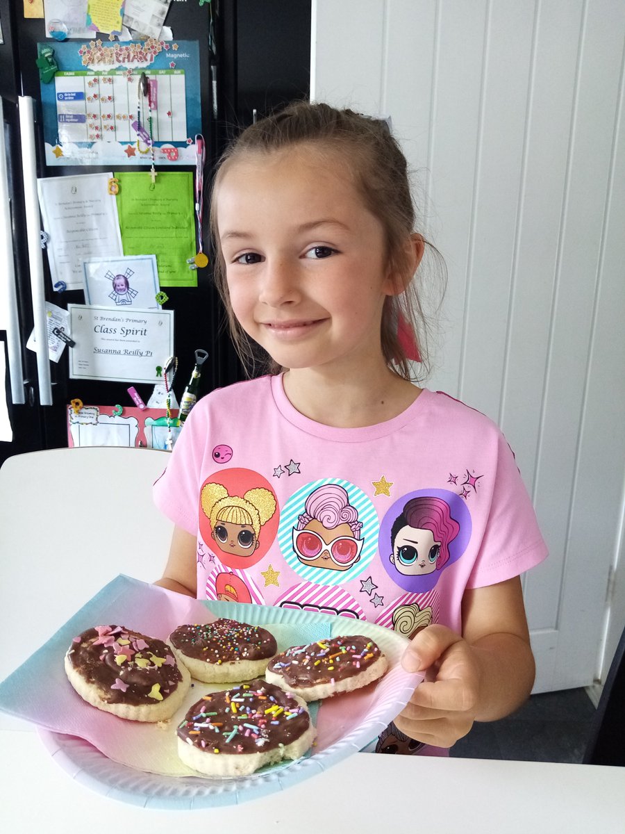 FionaLees8's tweet photo. @StBrendansPS  I made my wee sister biscuits for her 4th birthday!!! https://t.co/EtcziUkrOe