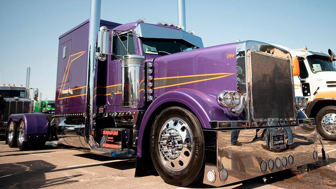 TRUCKiDcom's tweet photo. Incredible😎
#truck #trucks #trucking #truckers #truckdrivers #truckowners #semitrucks #customtrucks #nastytrucks #truckdaily #trucknation #trucklife https://t.co/Bhv7KRKeex https://t.co/s3p5yV0iEa