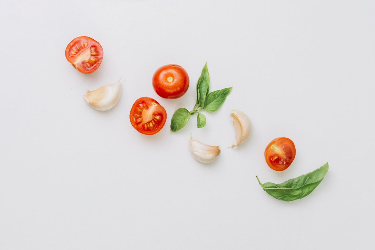 Il richiamo all’#italianità nel mondo della #GDO continua ad essere apprezzato dai consumatori, tanto che la presenza del #Tricolore sul #packaging farebbe crescere le #vendite del +0,7%, mentre il claim "100% italiano" incide del +3,5%. Ecco i dettagli fruitbookmagazine.it/packaging-07-d…