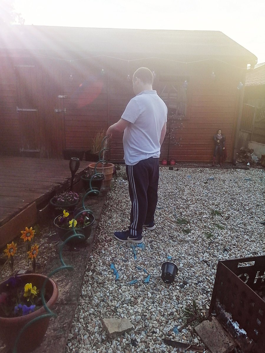 HwWynne's tweet photo. @MHyfryd Keeping boys busy, Max cake making and Fin watering the garden 😁 https://t.co/LHPge8Y1YP