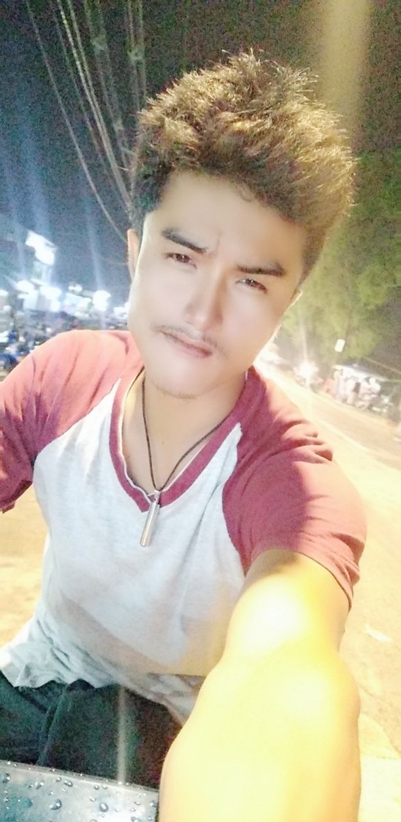 LifeWithoutMan1's tweet photo. 😌 ကြၽန္ေတာ္ဟာအက္လိုပဲေနတက္တ့ဲေက��င္မို႔ မင္းအဆင္မေျပေလာက္ပါပု 🤣 ေတာသားကေတာသားပါပဲကြာ 😊 https://t.co/TXbVWbZ6Ag