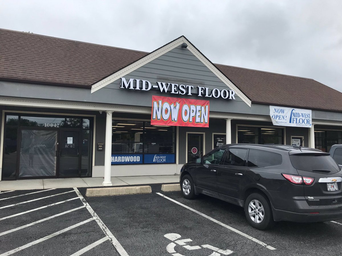 MidWestFloorSTL's tweet photo. Our #Glendale showroom is OPEN &amp; full of #flooring ideas to refresh your home. Whether a #DIY or pro installation, we can help! #carpet #hardwood #tile #luxuryvinyl #bamboo #hardwoodrefinishing #midwestflooringmasters https://t.co/vFybwplI0y