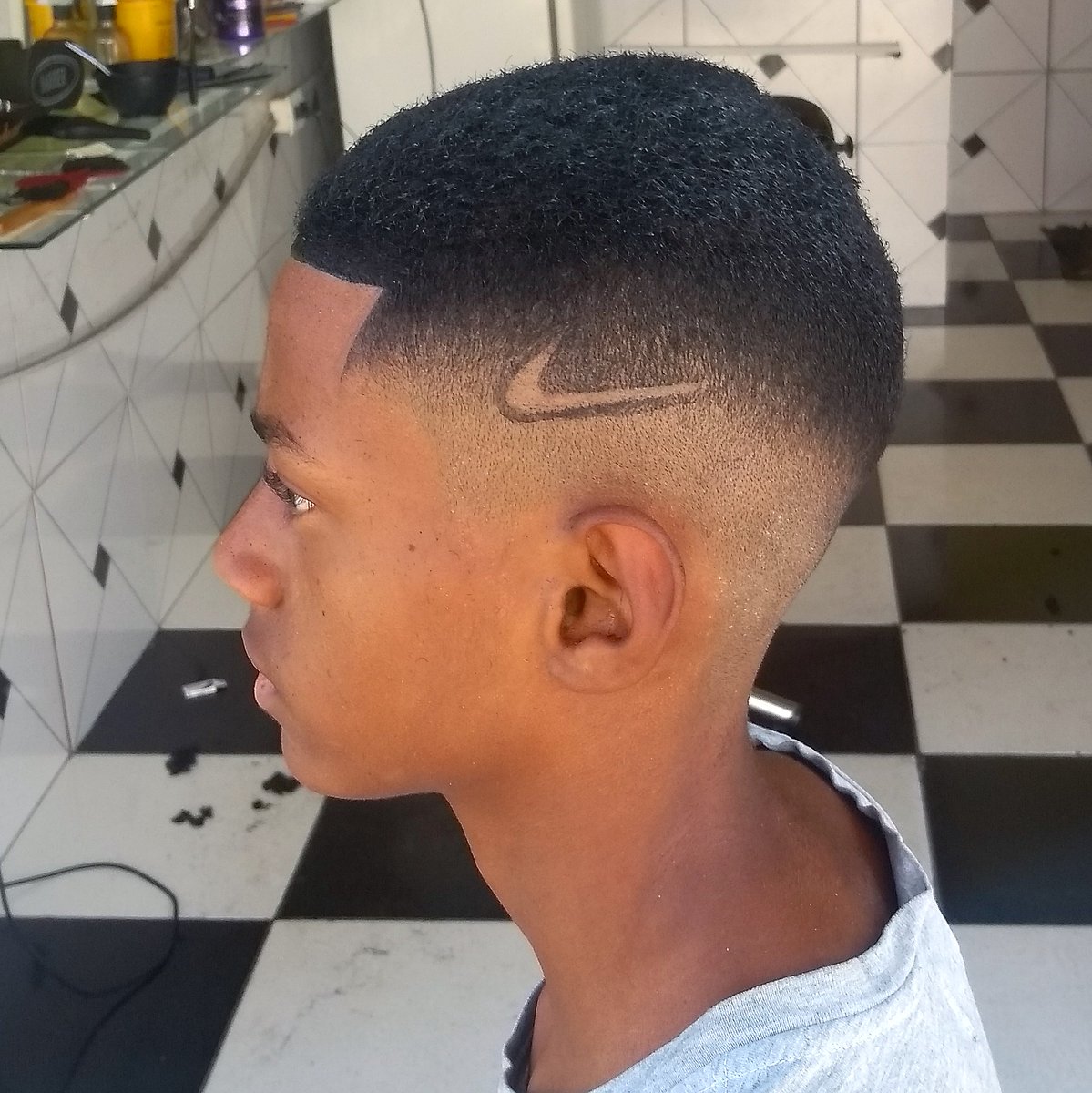 corte de cabelo favela