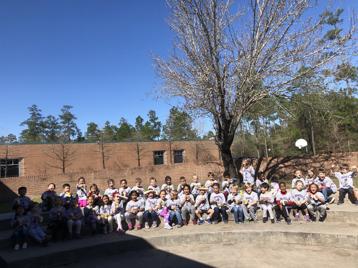 mrsjdotson's tweet photo. Boosterthon fun run! ⁦@PowellCISD⁩ https://t.co/wEBlctkVuk