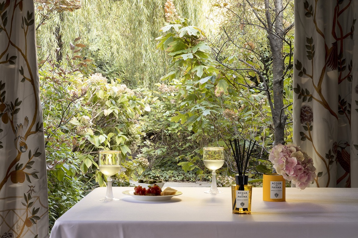 FashionBeautyInsight tweet media