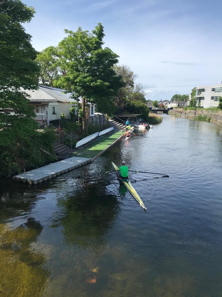 tribesmenrowin1's tweet photo. Brilliant for Tribesmen to be back on the river ! #tribesmenrowingclub #mastersrowing #rivercorrib #rowinggalway #rowingireland #singlesculling https://t.co/gbTvBqGuVw