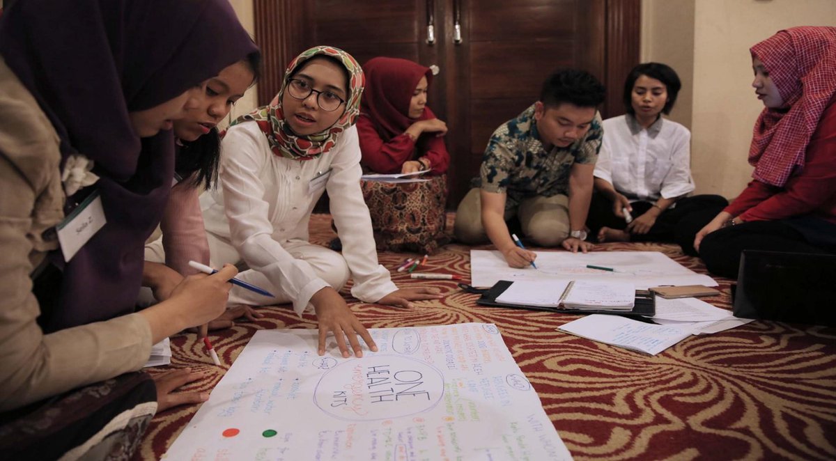 Want to know the global state of #OneHealth ? Join us every other week for our <a href="/OneHealthW_NG/">One Health Workforce–Next Generation</a> virtual community of practice: ohi.vetmed.ucdavis.edu/programs-proje… Our next is June 3 and 4 about Immunity Issues &amp; Interventions for #COVID-19. Register and participate!