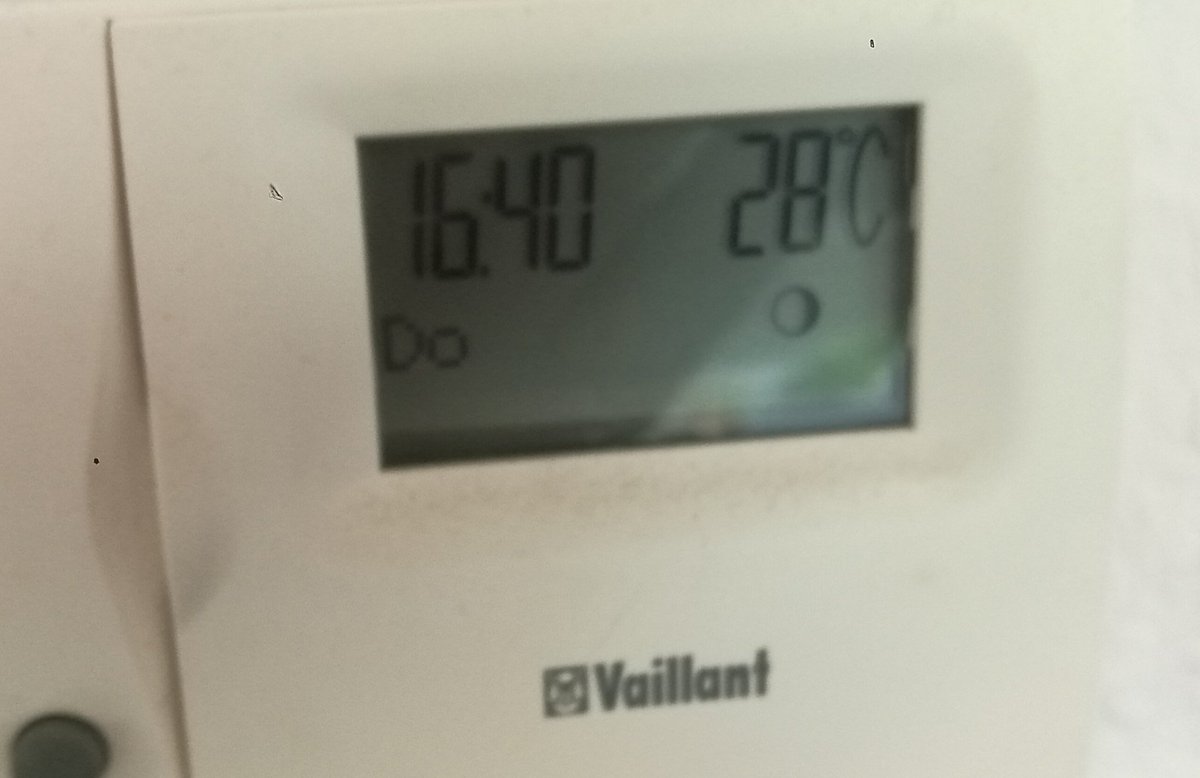 Und das ist erst der Anfang.... 😰
#Dachgeschoss im #Sommer 
#Vatertag2020