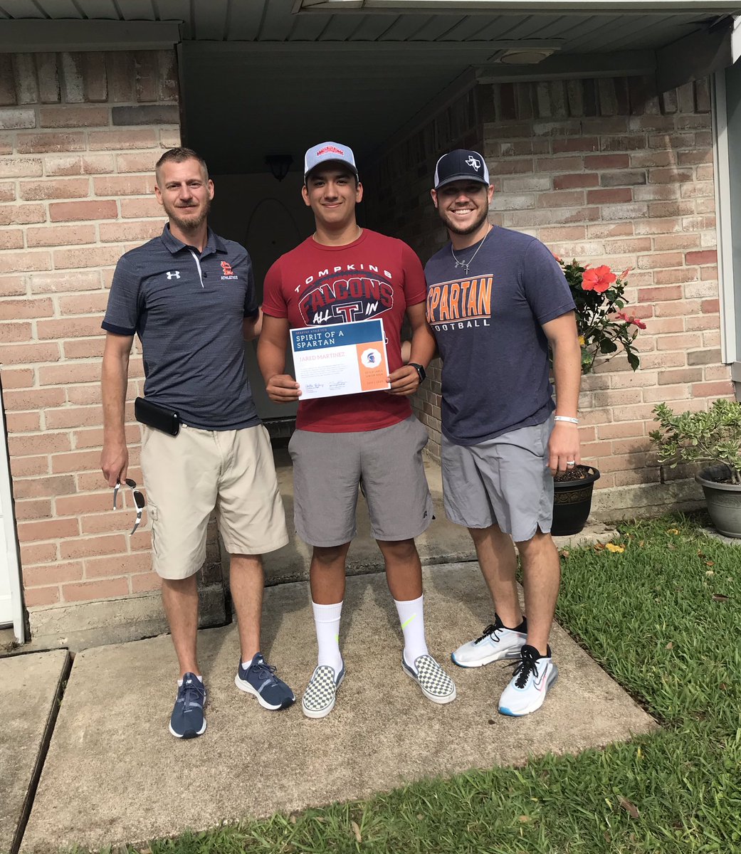 pwmartinez003's tweet photo. SPIRIT OF A SPARTAN!!  So proud of Jared!  Thank you Coach Barosh and Coach Woodle for coming out this morning to present Jared with this award.  All of the coaches at SLJH are to be commended for their commitment to our kids!!  Another reason it’s so hard saying goodbye to SLJH! https://t.co/cYPIlu2ozp