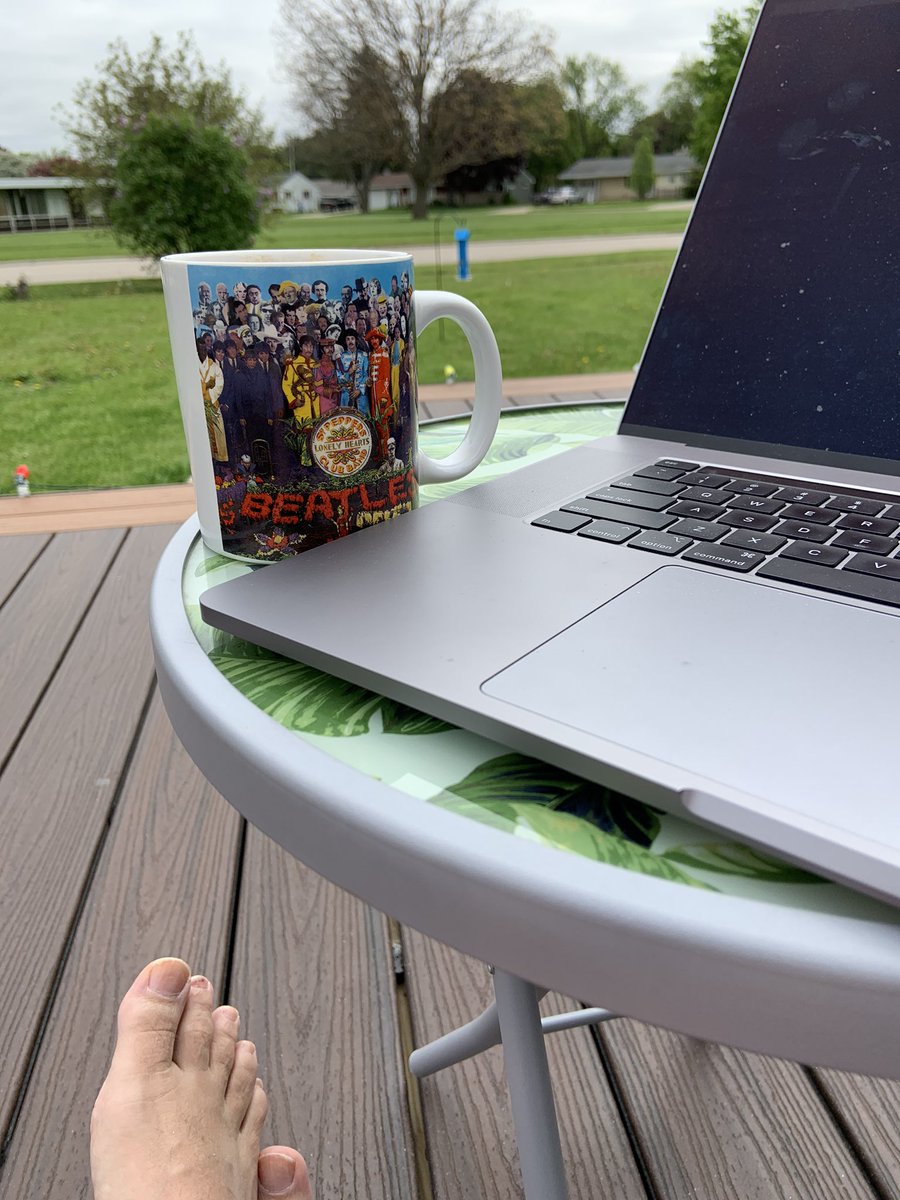 johnnyexit's tweet photo. Another morning “at the office”.  What’s your plan for your dream house this spring.... new deck? buy? build? invest?  Message me and let’s do some coffee talk!!! #dreamhouse2020, @johnnyexit https://t.co/RVDOWGILUa