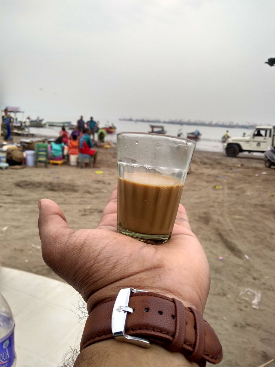 paragmestry's tweet photo. #InternationalTeaDay 
Tumse hi to din shuru hota hai .... https://t.co/5PZAdY1zB5