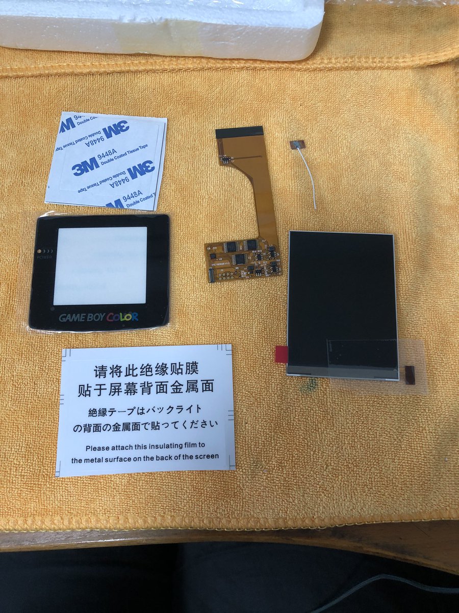 LotusKinesis's tweet image. finally got the ips screen for the customer’s gameboy color with brightness control, here’s a before and after image #gameboycolor #gbc #gameboymodding